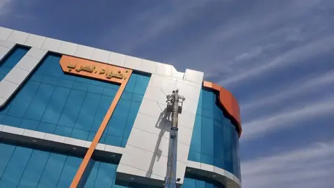 دليل تنظيف واجهات الكلادينج والزجاج بالرياض